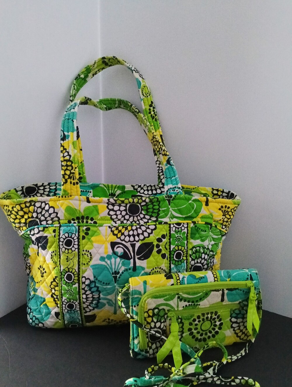 Vera Bradley Green/Yellow Floral Tote Bag/Wallet